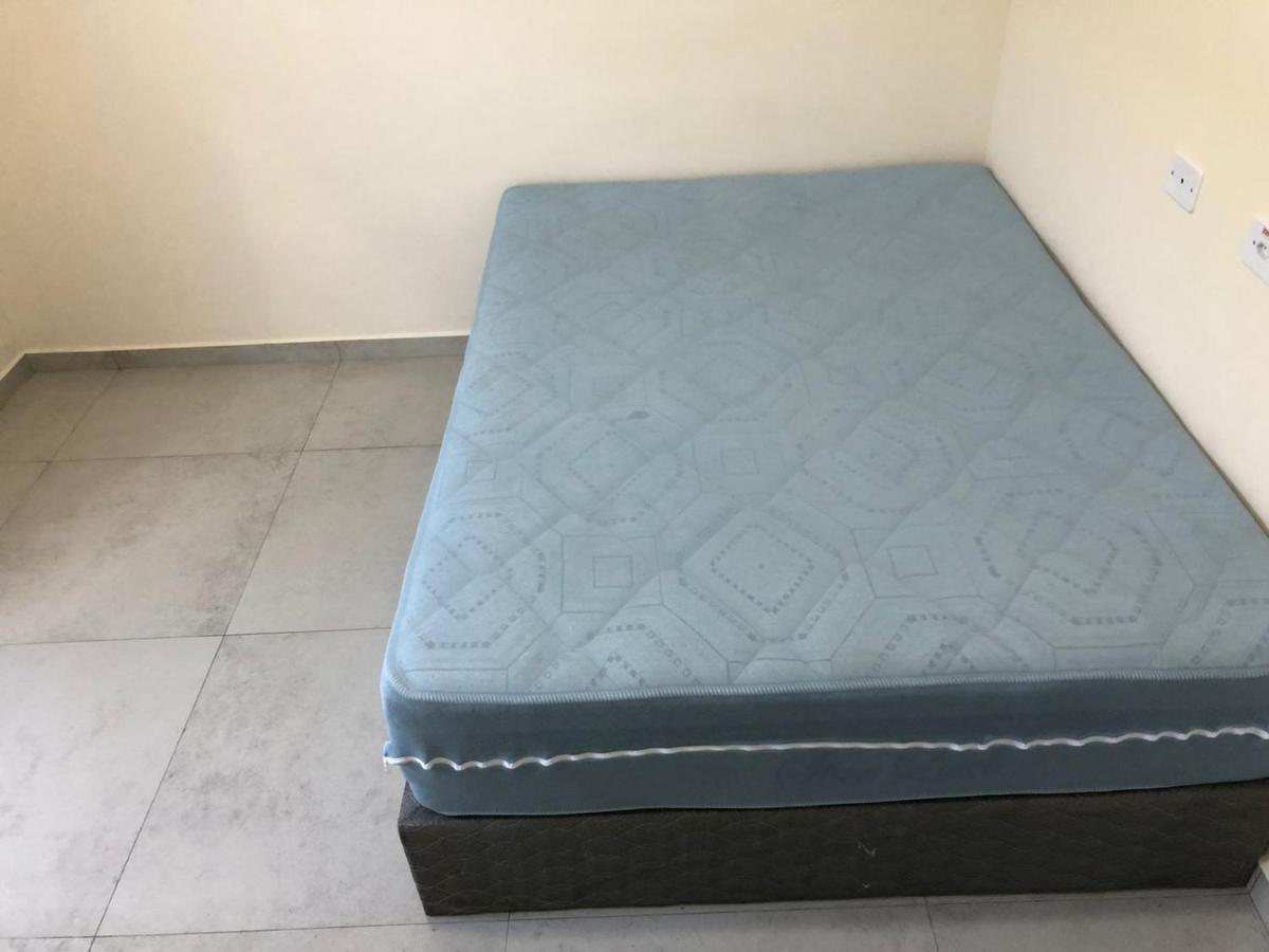 Apto Terreo Com Piscina, Quintal E Churrasqueira