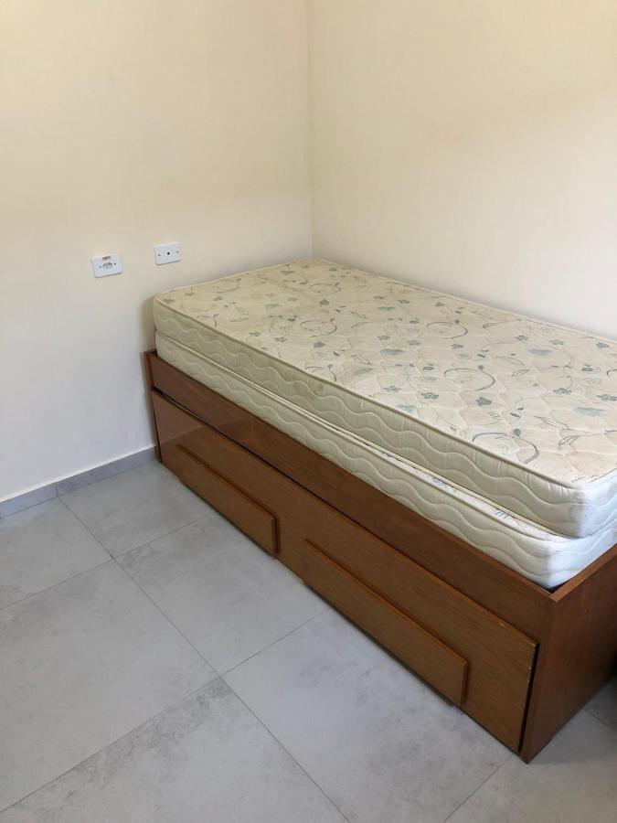 Apto Terreo Com Piscina, Quintal E Churrasqueira Ubatuba